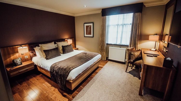 Busby Hotel Room