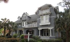 Riverdale Inn