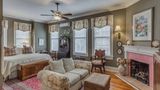<b>Riverdale Inn Suite</b>. Images powered by <a href="https://www.leonardoworldwide.com/" title="Leonardo Worldwide" target="_blank">Leonardo</a>.