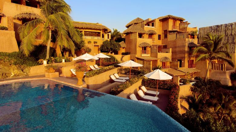 <b>La Casa Que Canta Exterior</b>. Images powered by <a href="https://www.leonardoworldwide.com/" title="Leonardo Worldwide" target="_blank">Leonardo</a>.