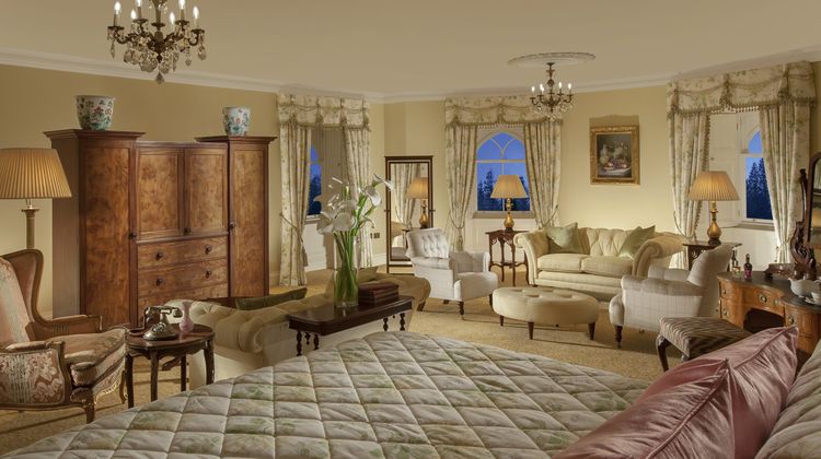 Crossbasket Castle Suite