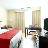Cyan Americas Towers Hotel