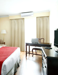 Cyan Americas Towers Hotel