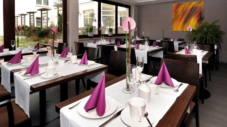 <b>Hotel Schweizer Hof Restaurant</b>. Images powered by <a href="https://www.leonardoworldwide.com/" title="Leonardo Worldwide" target="_blank">Leonardo</a>.