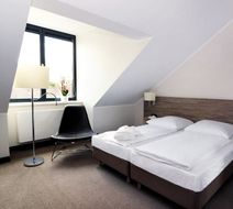 Hotel Schweizer Hof Room