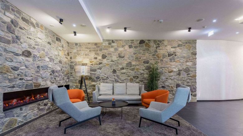 <b>Das Graseck Lobby</b>. Images powered by <a href="https://www.leonardoworldwide.com/" title="Leonardo Worldwide" target="_blank">Leonardo</a>.