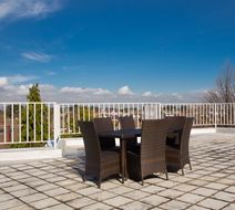 Broc House Suites Exterior