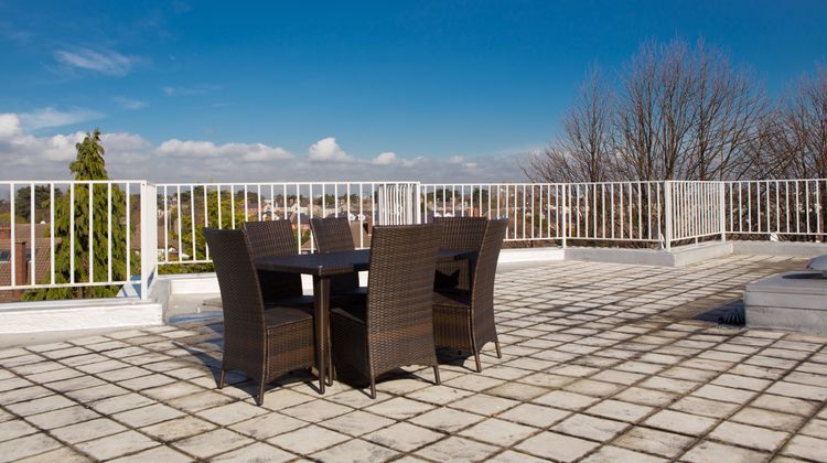 Broc House Suites Exterior