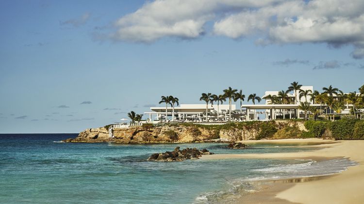 Four Seasons Resort & Residences Exterior