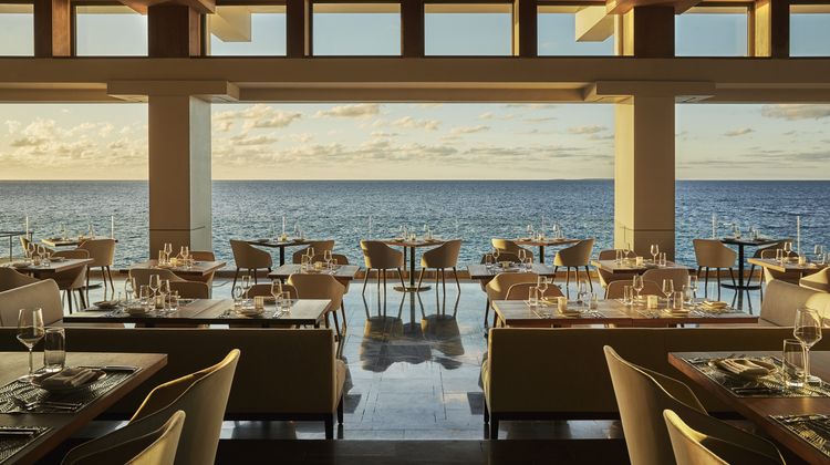 Four Seasons Resort & Residences Restaurant