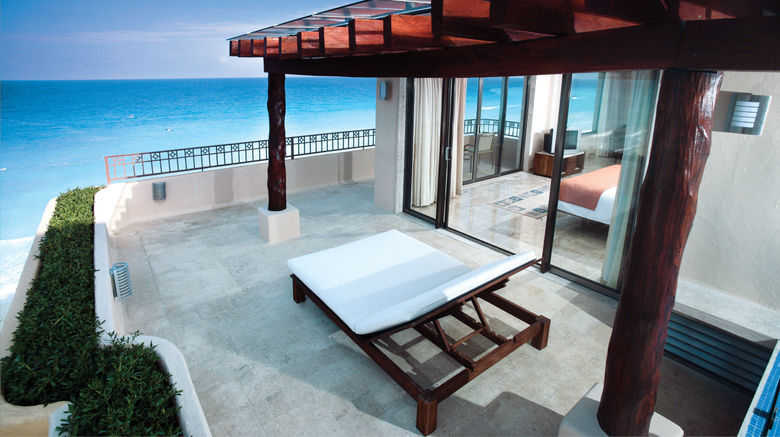<b>Fiesta Americana Condesa Cancun Suite</b>. Images powered by <a href="https://www.leonardoworldwide.com/" title="Leonardo Worldwide" target="_blank">Leonardo</a>.