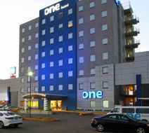 One Queretaro Aeropuerto Exterior