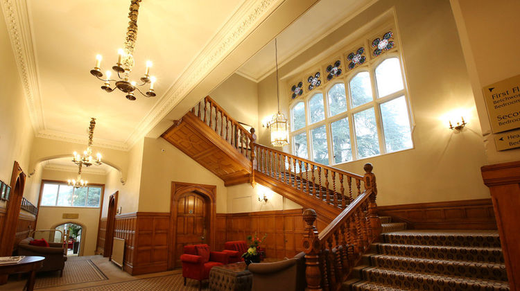 Hartsfield Manor Exterior