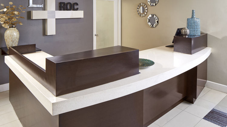 Eden Roc Inn & Suites Lobby