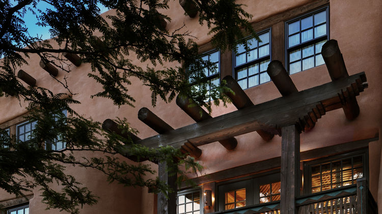 Rosewood Inn of the Anasazi Exterior