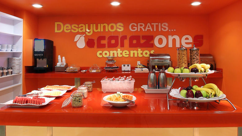 <b>One Queretaro Aeropuerto Restaurant</b>. Images powered by <a href="https://www.leonardoworldwide.com/" title="Leonardo Worldwide" target="_blank">Leonardo</a>.