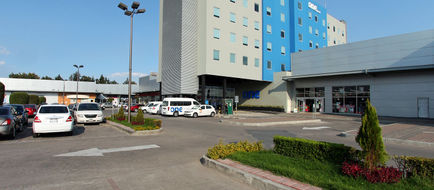 One Cuautitlan Exterior