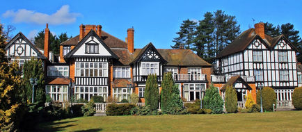 The Golf Hotel Exterior