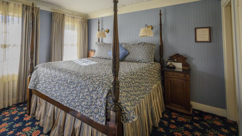 <b>Mendocino Hotel Room</b>. Images powered by <a href="https://www.leonardoworldwide.com/" title="Leonardo Worldwide" target="_blank">Leonardo</a>.