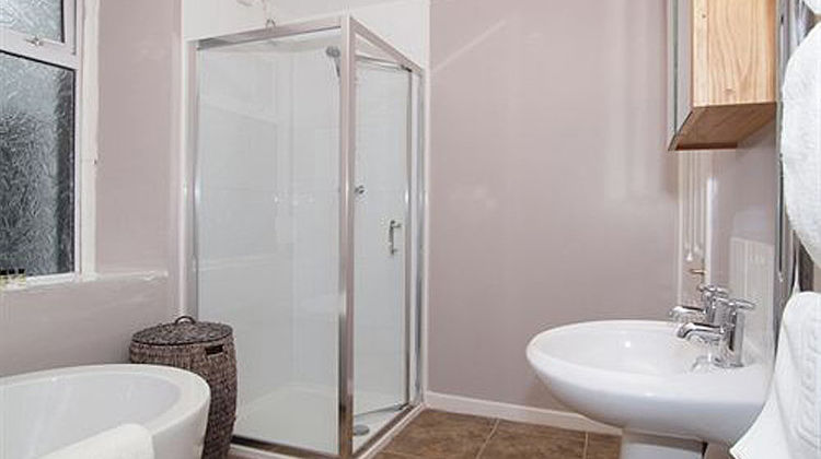 The Smithaleigh Hotel Room