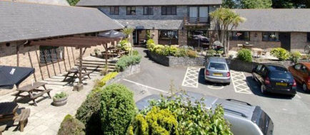 The Smithaleigh Hotel Exterior