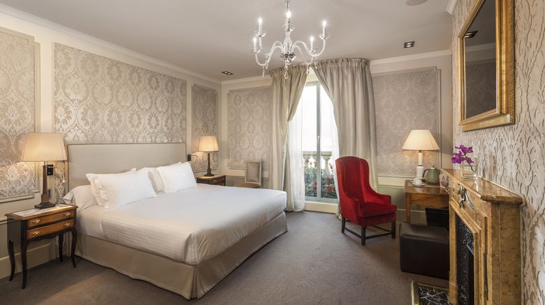 <b>El Palace Barcelona Room</b>. Images powered by <a href=https://www.travelagewest.com/Hotels/Barcelona/