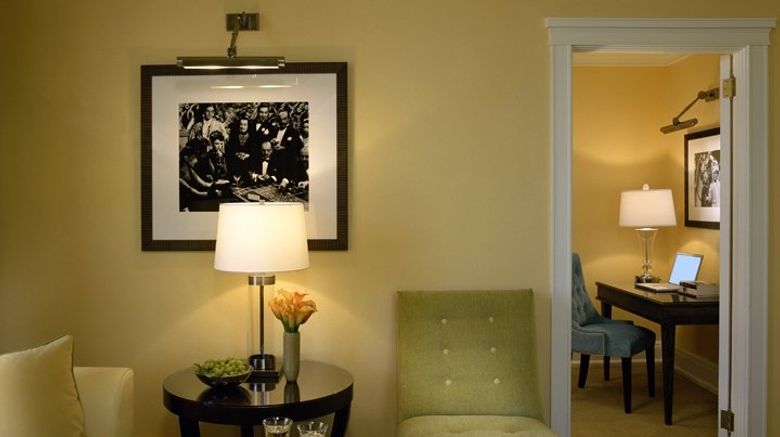 <b>Hotel deLuxe Suite</b>. Images powered by <a href="https://www.leonardoworldwide.com/" title="Leonardo Worldwide" target="_blank">Leonardo</a>.