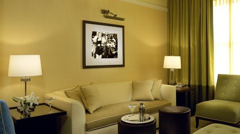 <b>Hotel deLuxe Suite</b>. Images powered by <a href="https://www.leonardoworldwide.com/" title="Leonardo Worldwide" target="_blank">Leonardo</a>.