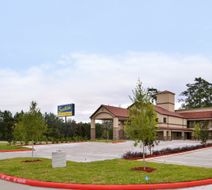 Scottish Inns & Suites Conroe TX Exterior