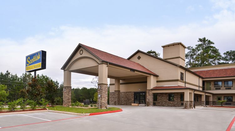 Scottish Inns & Suites Conroe TX Exterior