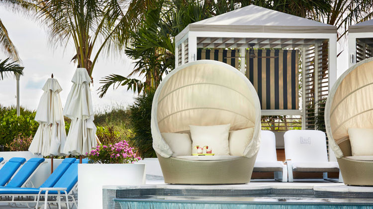 Loews Miami Beach Hotel Pool