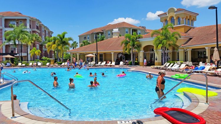 Vista Cay Resort by Millenium Pool