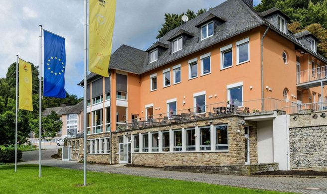 Jufa Hotel Koenigswinter Exterior