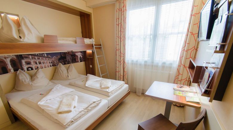 <b>JUFA Hotel Graz-Sud Room</b>. Images powered by <a href="https://www.leonardoworldwide.com/" title="Leonardo Worldwide" target="_blank">Leonardo</a>.
