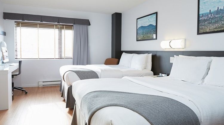 Hotel Le Dauphin Longueuil Room