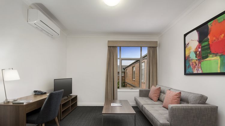 Quest Dandenong Room