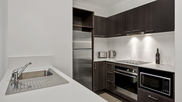 Quest Dandenong Room
