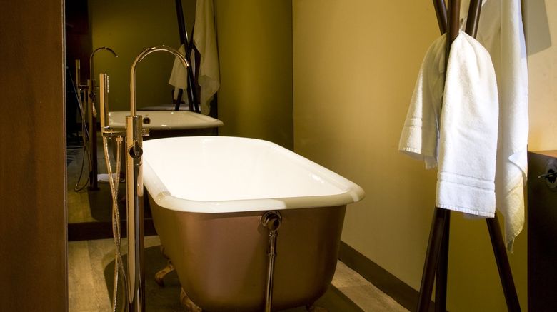 <b>PortoBay Hotel Teatro Room</b>. Images powered by <a href="https://www.leonardoworldwide.com/" title="Leonardo Worldwide" target="_blank">Leonardo</a>.