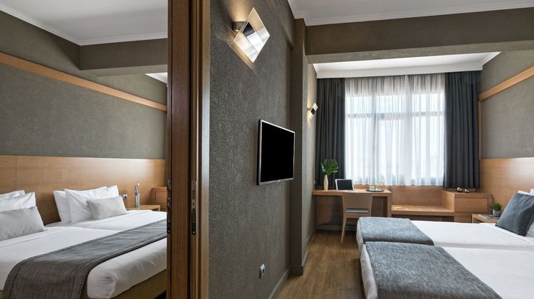 Porto Palace Hotel Thessaloniki Room