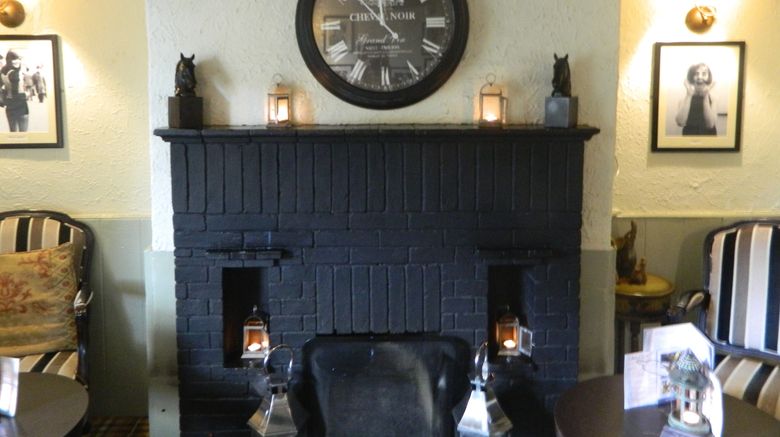<b>The Black Horse Inn Lobby</b>. Images powered by <a href="https://www.leonardoworldwide.com/" title="Leonardo Worldwide" target="_blank">Leonardo</a>.