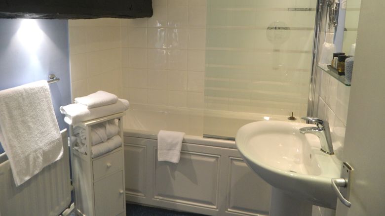 <b>The Black Horse Inn Room</b>. Images powered by <a href="https://www.leonardoworldwide.com/" title="Leonardo Worldwide" target="_blank">Leonardo</a>.