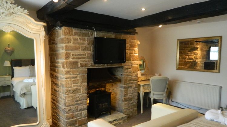 The Black Horse Inn Suite
