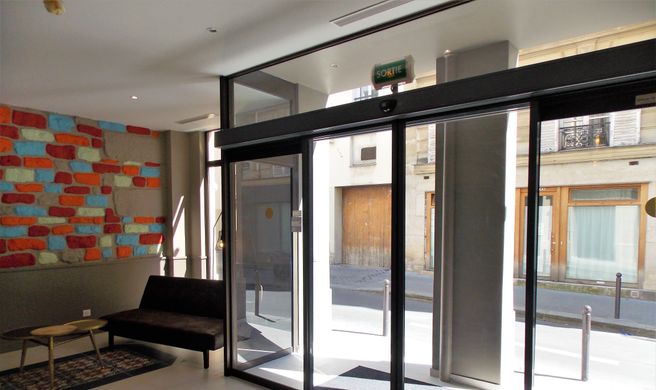 Excelsior Batignolles Exterior