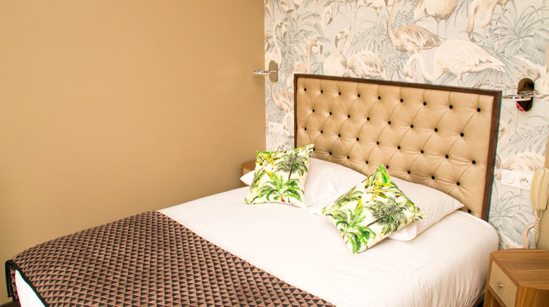 <b>Excelsior Batignolles Room</b>. Images powered by <a href="https://www.leonardoworldwide.com/" title="Leonardo Worldwide" target="_blank">Leonardo</a>.