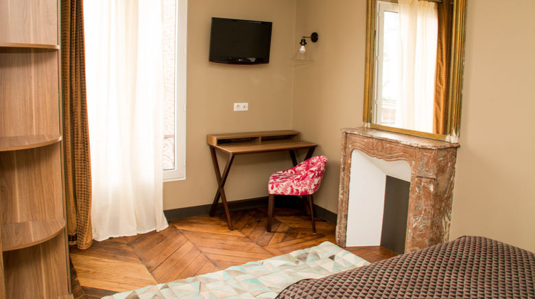 <b>Excelsior Batignolles Room</b>. Images powered by <a href="https://www.leonardoworldwide.com/" title="Leonardo Worldwide" target="_blank">Leonardo</a>.