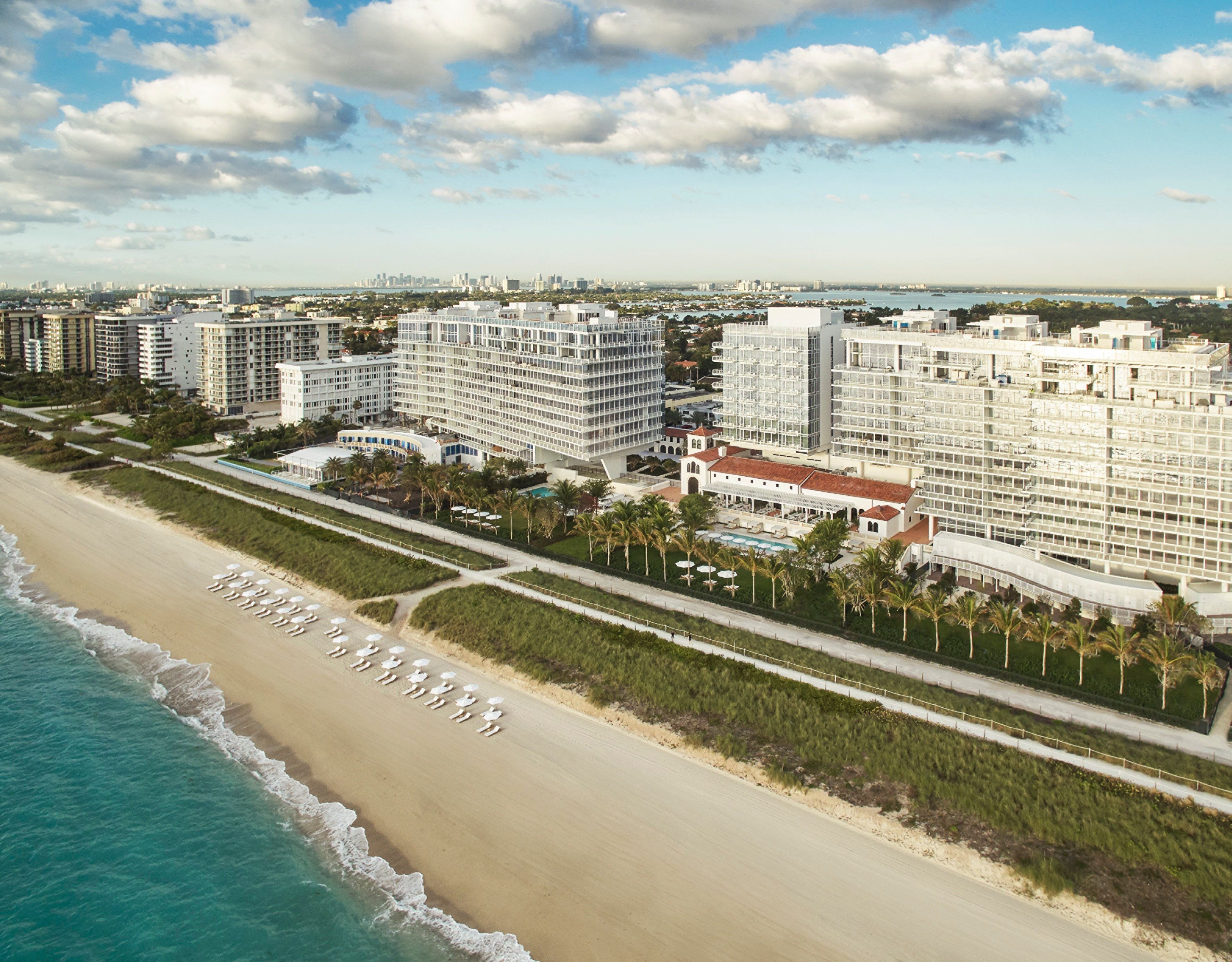 Surf sales club hotel