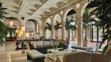<b>Four Seasons Hotel at The Surf Club Lobby</b>. Images powered by <a href="https://www.leonardoworldwide.com/" title="Leonardo Worldwide" target="_blank">Leonardo</a>.