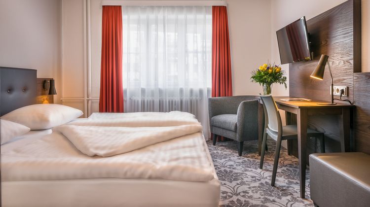 Astoria Hotel Room