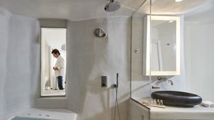 Cosmopolitan Suites