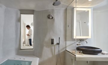 Cosmopolitan Suites